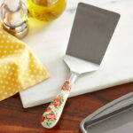 The Pioneer Woman Vintage Floral Jumbo Turner