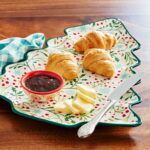 Pioneer Woman Holly Toss 16" Green Stoneware Platter